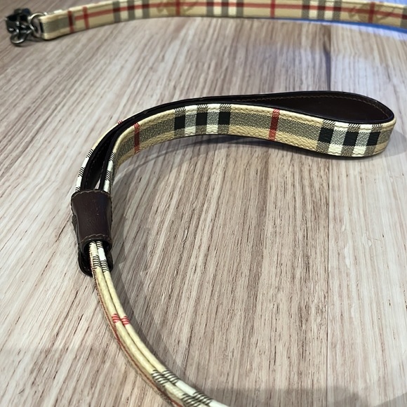 Burberry leather Dog leash! - Picture 8 of 9